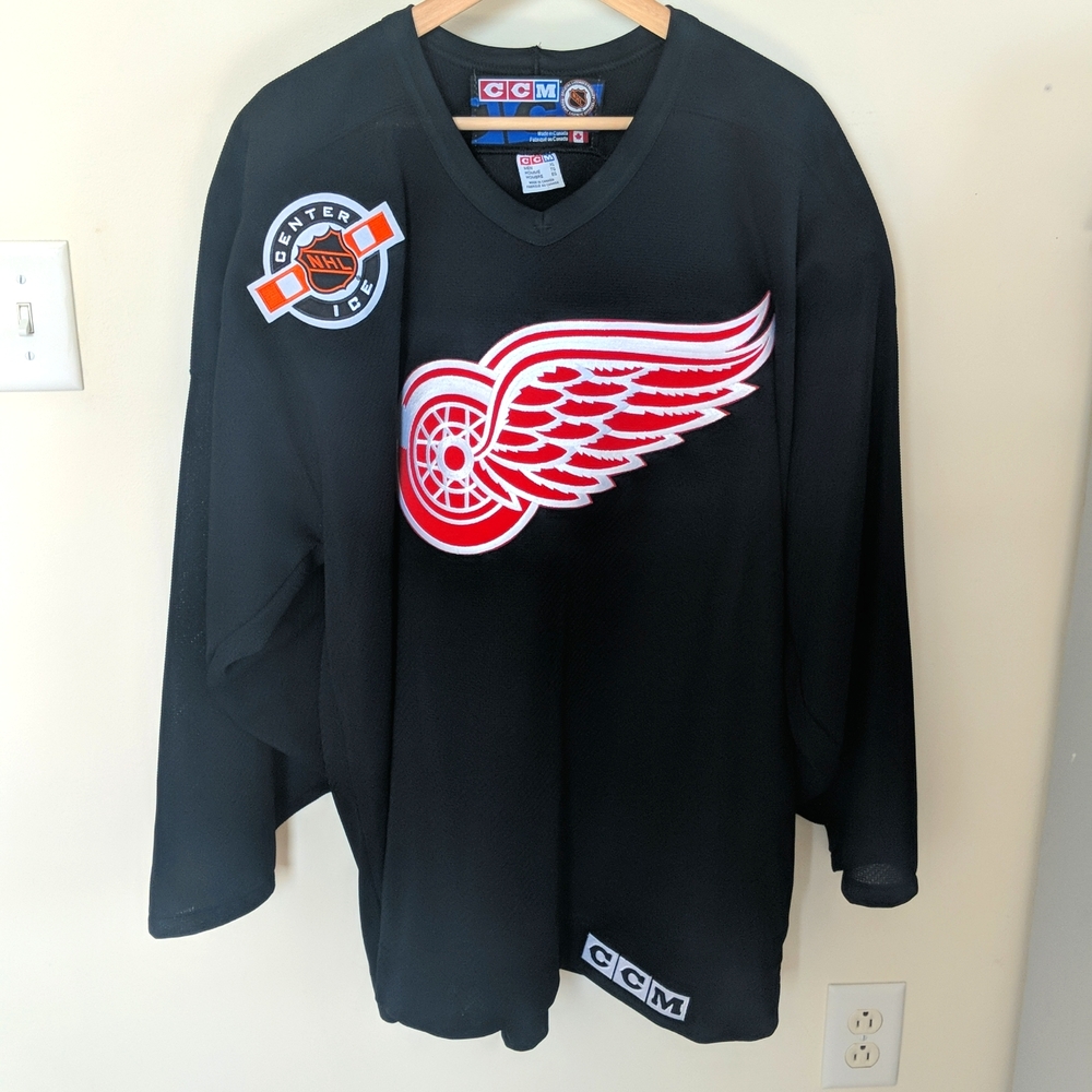 VTG Detroit Red Wings CCM Black Practice NHL Hockey Jersey Men's XL